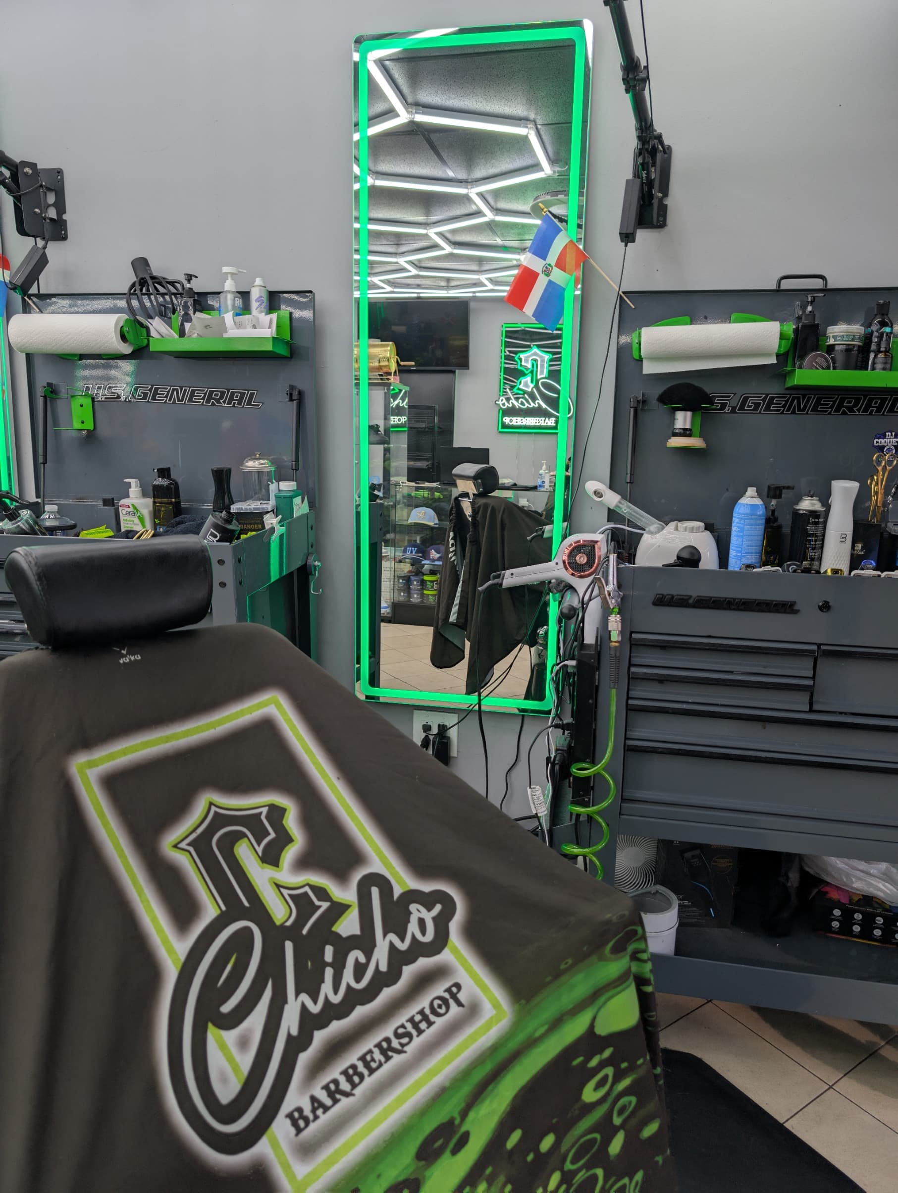 Chicho Barbershop — shop atmosphere