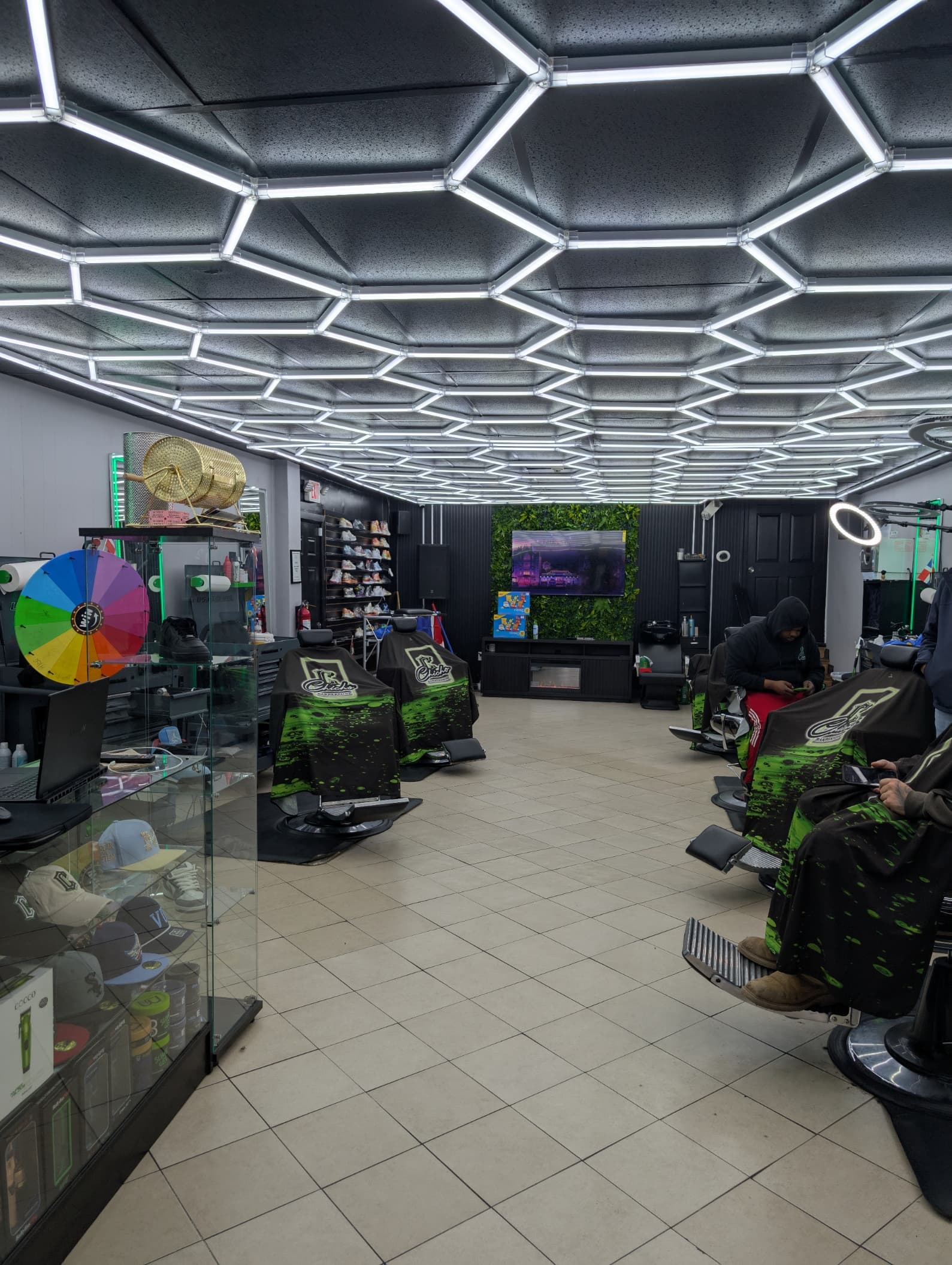 Chicho Barbershop — shop detail